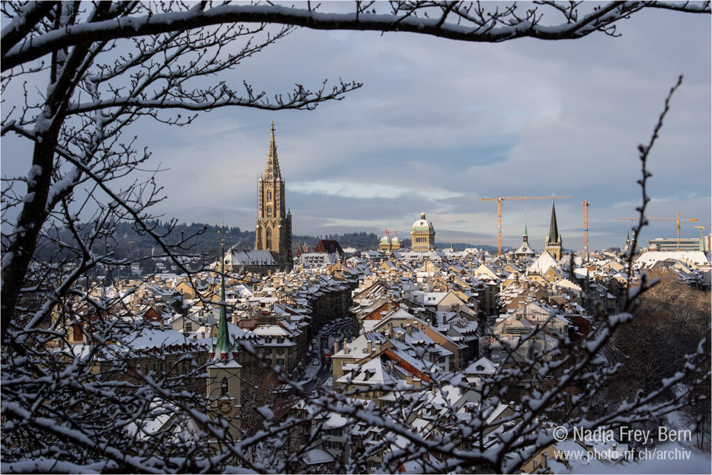 Stadt Bern im Januar Schnee
